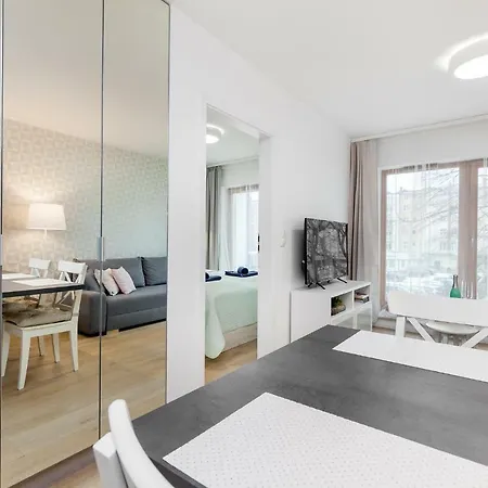 아파트 Black&white - Batory Five