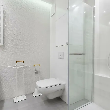 아파트 Black&white - Batory Five 그디니아