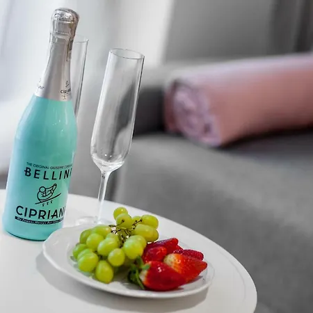 Black&white - Batory Five Apartament