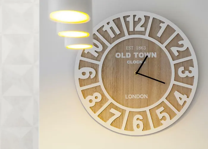 Black&white - Batory Five *