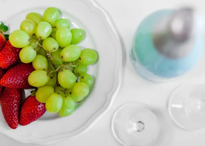 Black&white - Batory Five